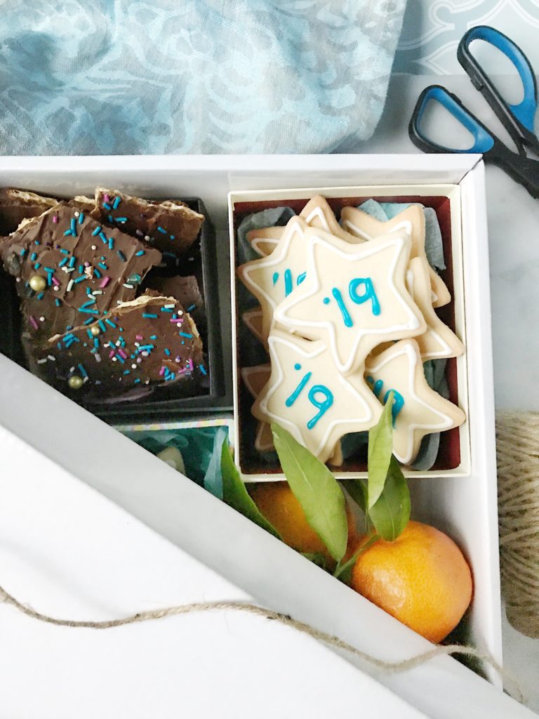 New Year's Eve Cookie Box