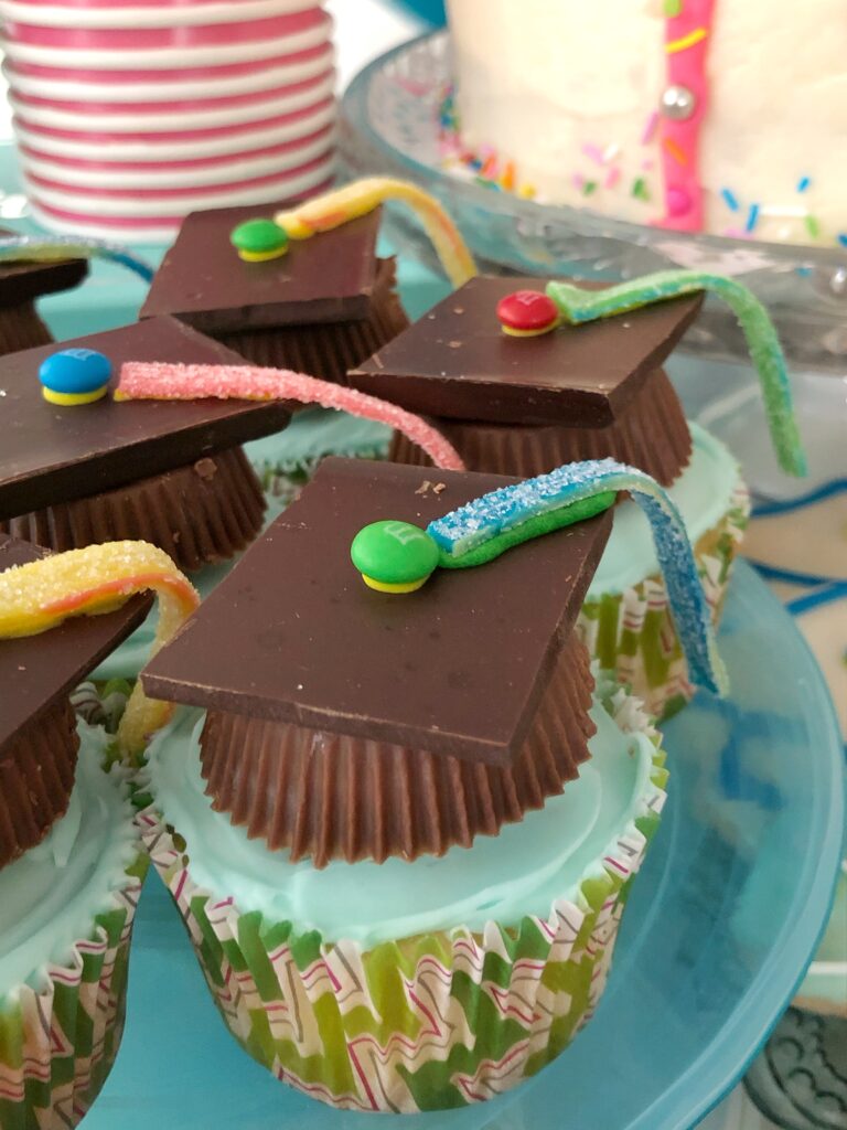 Graduation Cap Cupcakes